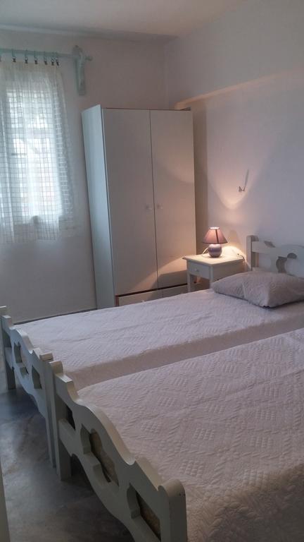 Vrohaki Studios & Rooms Piso Livadi Exterior photo